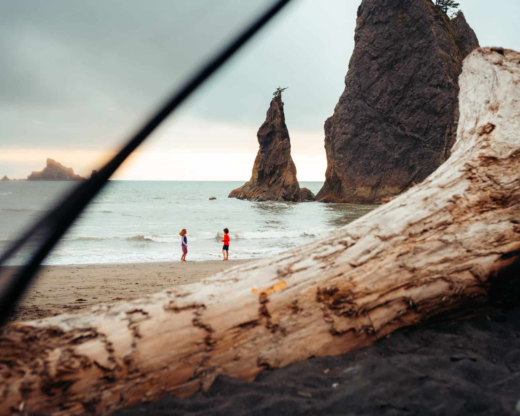 Backpacking on the beach with kids