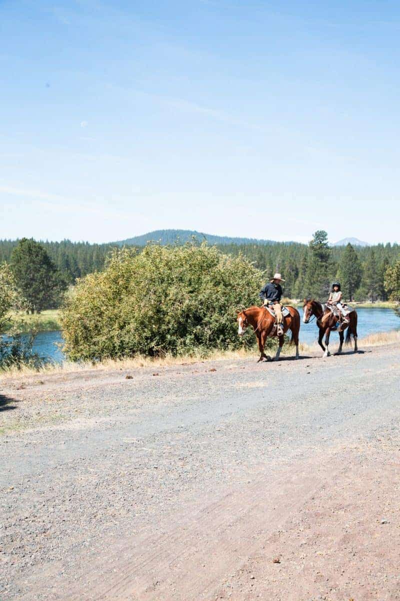 horseback riding with kids at sunriver resort in oregon