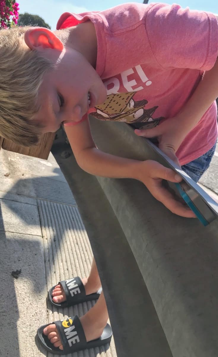 geocaching in the city - outdoor activities for kids