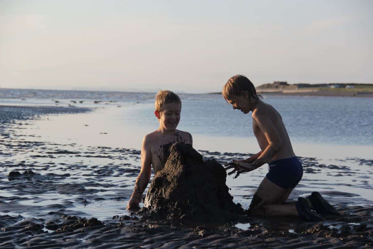 seaside mud play