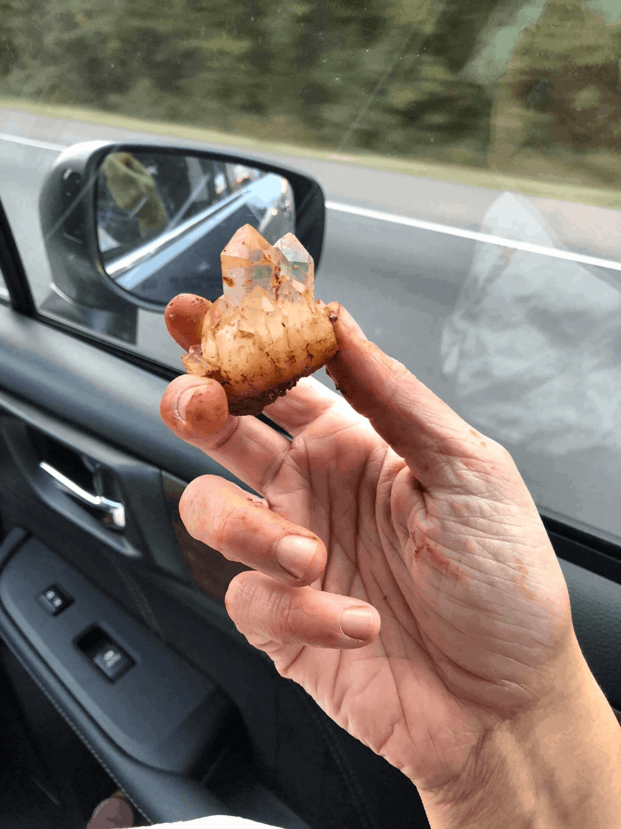 Digging for quartz crystals - quartz cluster arkansas crystal mining